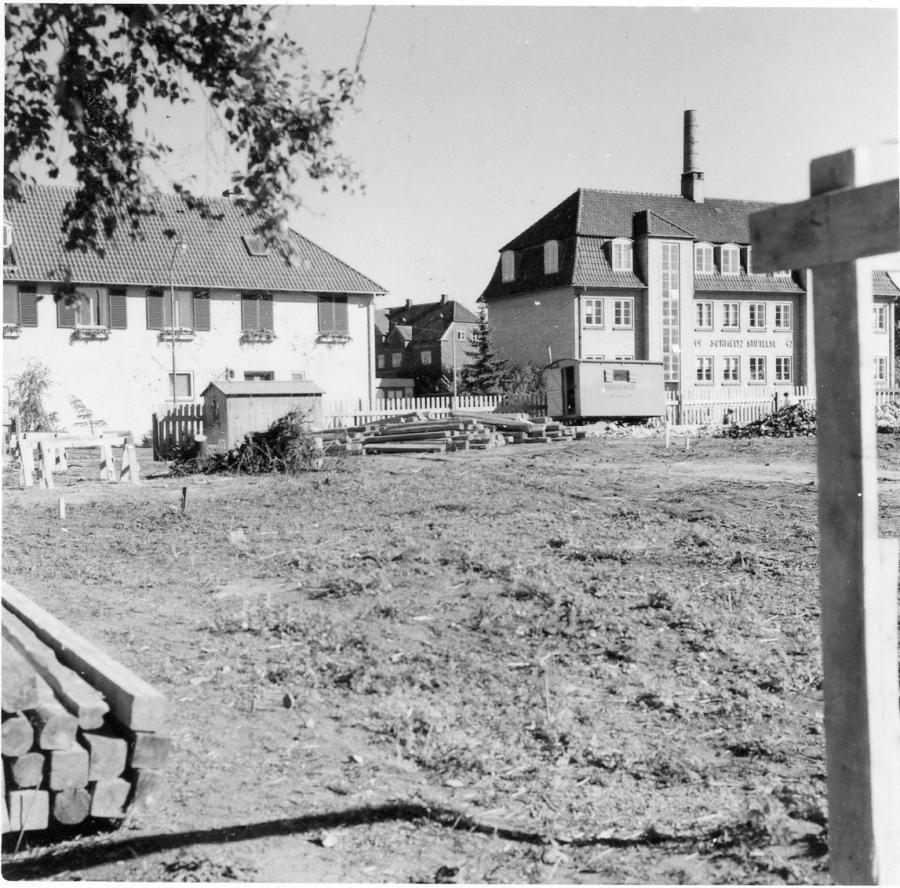 Byggegrund, opførelsen af Roskilde Bibliotek, Dr. Margrethes Vej 14, 1959.