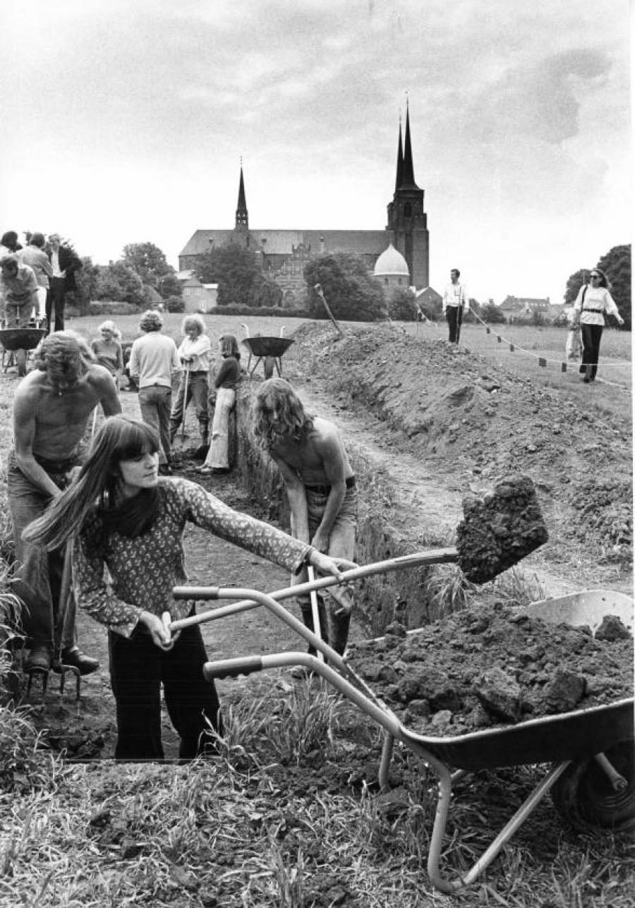 Udgravning, Provstevænget,1978. Foto: Mik Eskestad