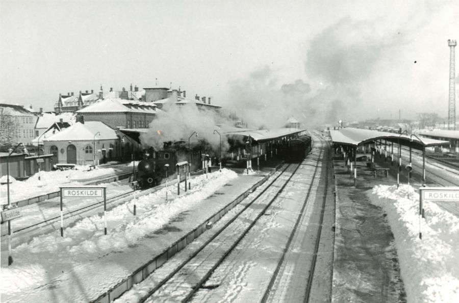 Roskilde Station med sne